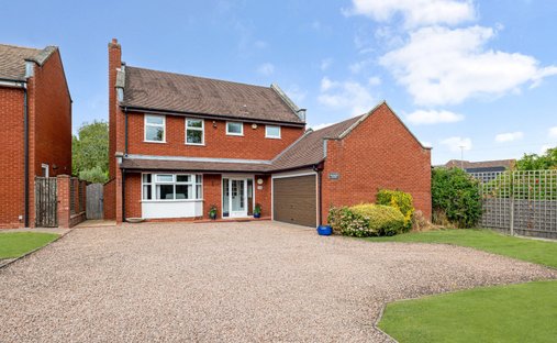 House in Fernhill Heath, Wychavon, England 1