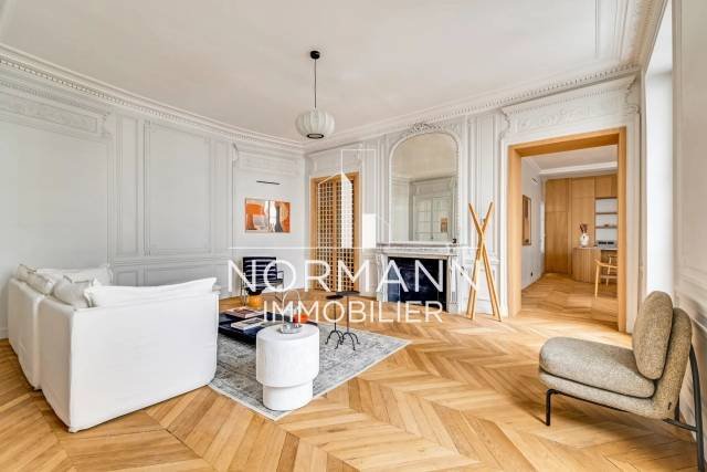 Apartment in Lorette-Martyrs, Paris 9e Arrondissement, Paris 1 - 18223027