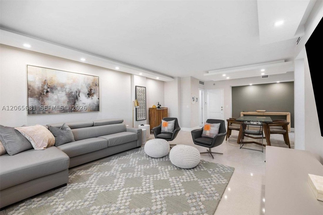 Condo in Bal Harbour, Florida, United States 4 - 18713104