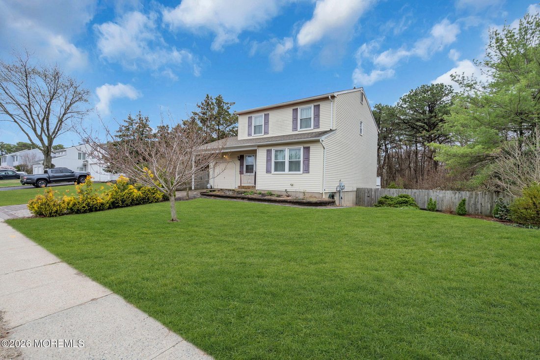 Brick Township, New Jersey, United States 3 - 18708325