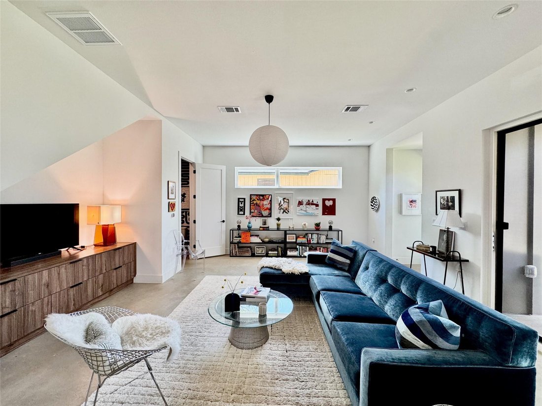 Condo in Austin, Texas, United States 5 - 18705537