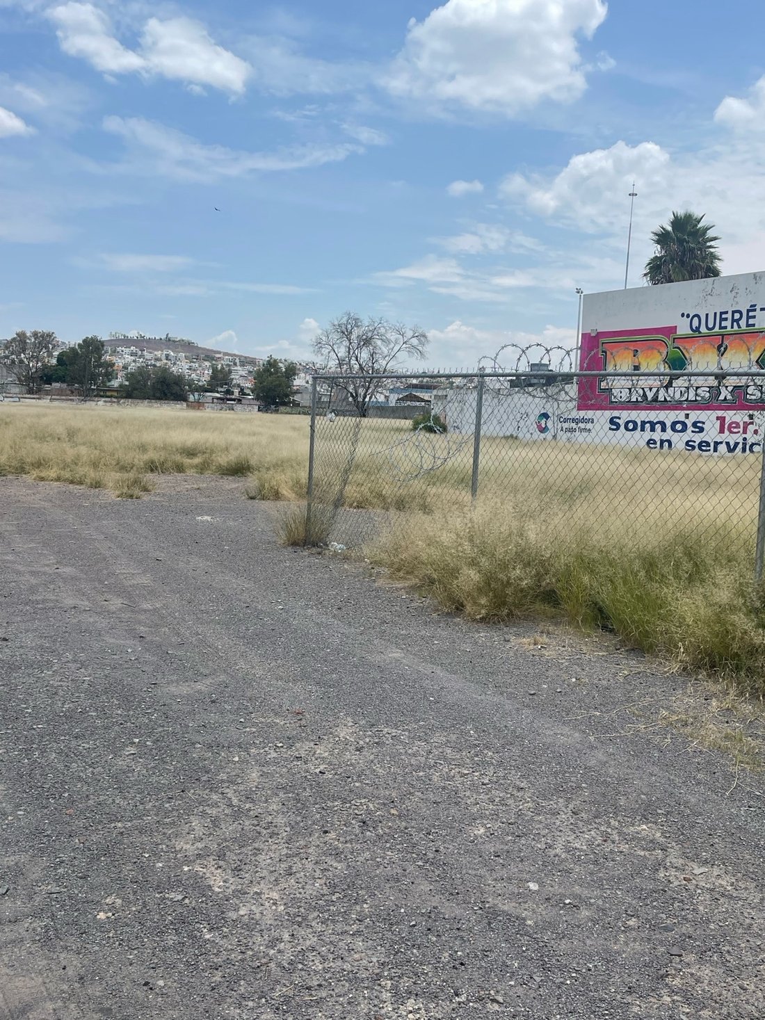 Land in Santiago de Querétaro, Santiago de Querétaro, Mexiko 1 - 18704881