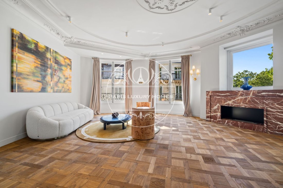Apartment in Saint Gervais, Paris 4e Arrondissement, Paris 5 - 18709106