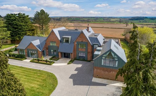 House in Claverdon (Parish), Claverdon, England 1