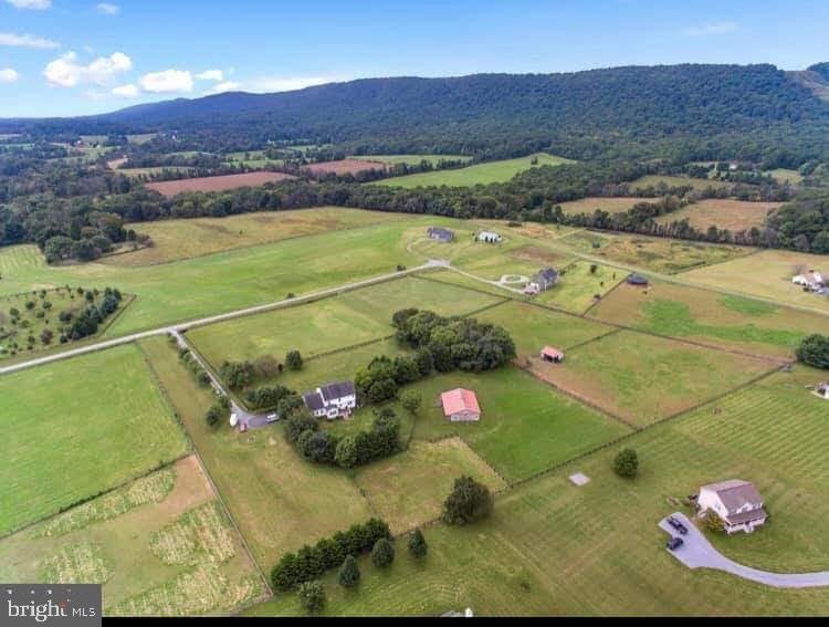 House in Lovettsville, Virginia, United States 3 - 18702447