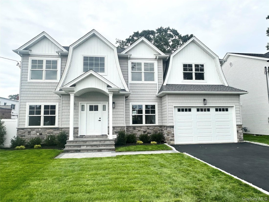 House in Massapequa Park, New York, United States 1 - 18708714