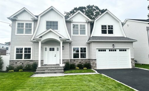 House in Massapequa Park, New York, United States 1