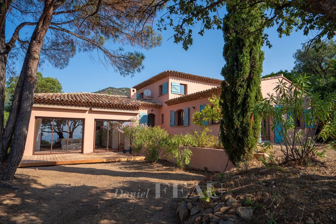 Villa in Rayol-Canadel-sur-Mer, Provence-Alpes-Côte d'Azur, France 3 - 18711807