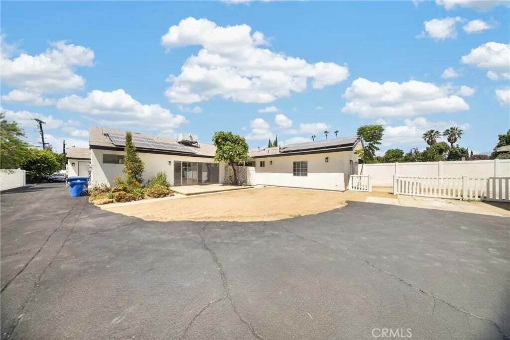 Condo in Los Angeles, California, United States 5 - 18711517