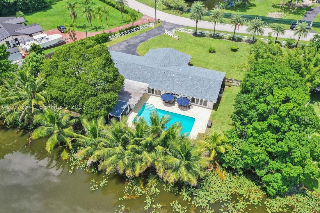 House in Davie, Florida, United States 3 - 18706041
