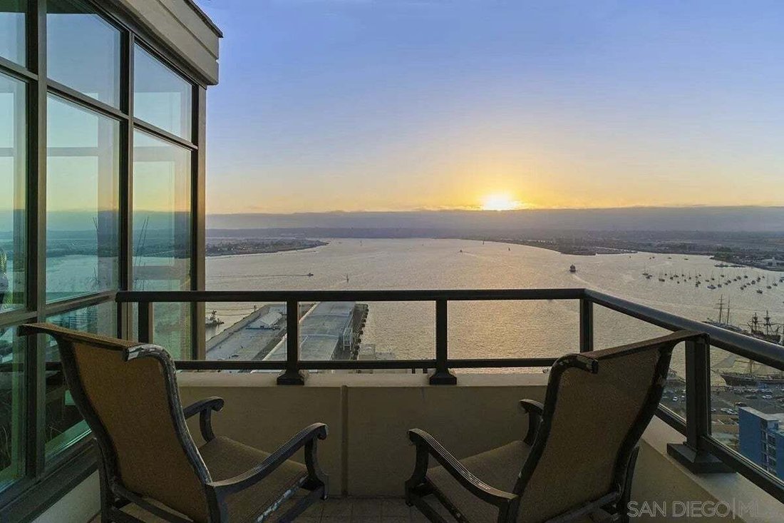 Condo in San Diego, California, United States 4 - 18705848