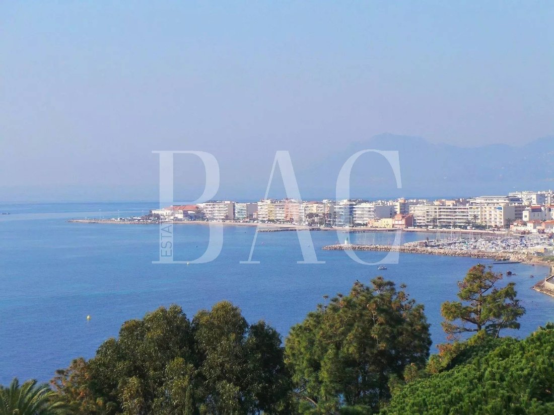 Apartment in Cannes, Provence-Alpes-Côte d'Azur, France 1 - 15622635