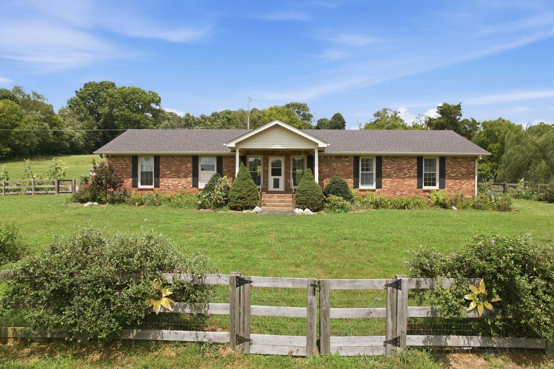 House in Watertown, Tennessee, United States 1 - 18706250