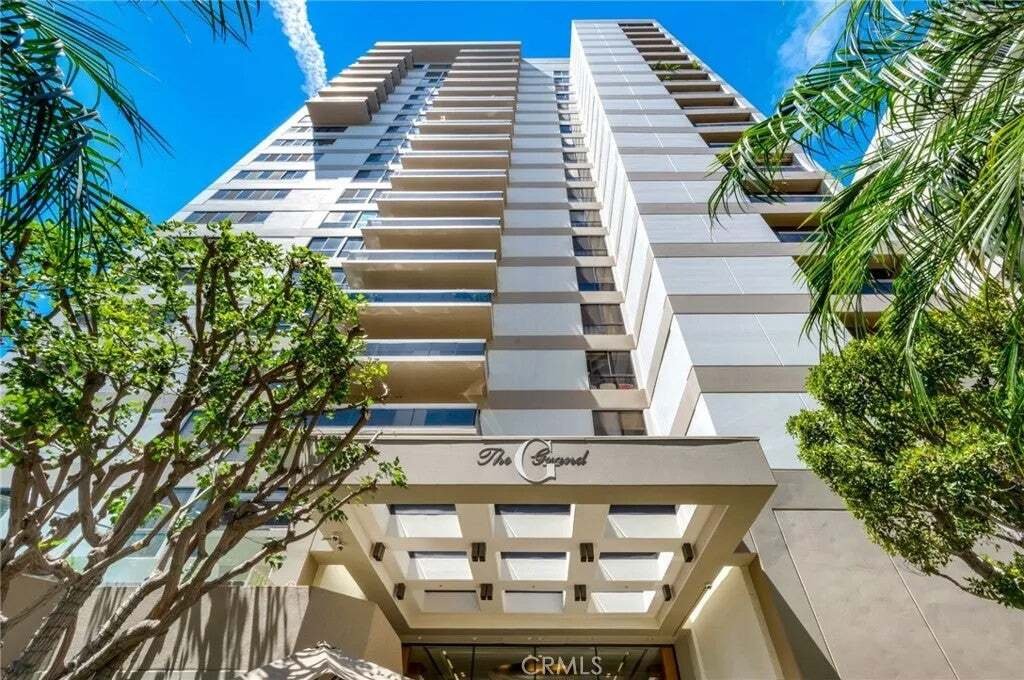 Condo in Los Angeles, California, United States 3 - 18708633
