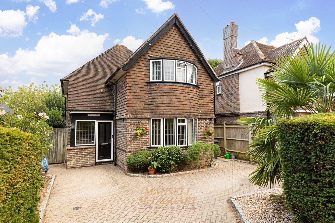 House in Hackenden, East Grinstead, England 2 - 18704139