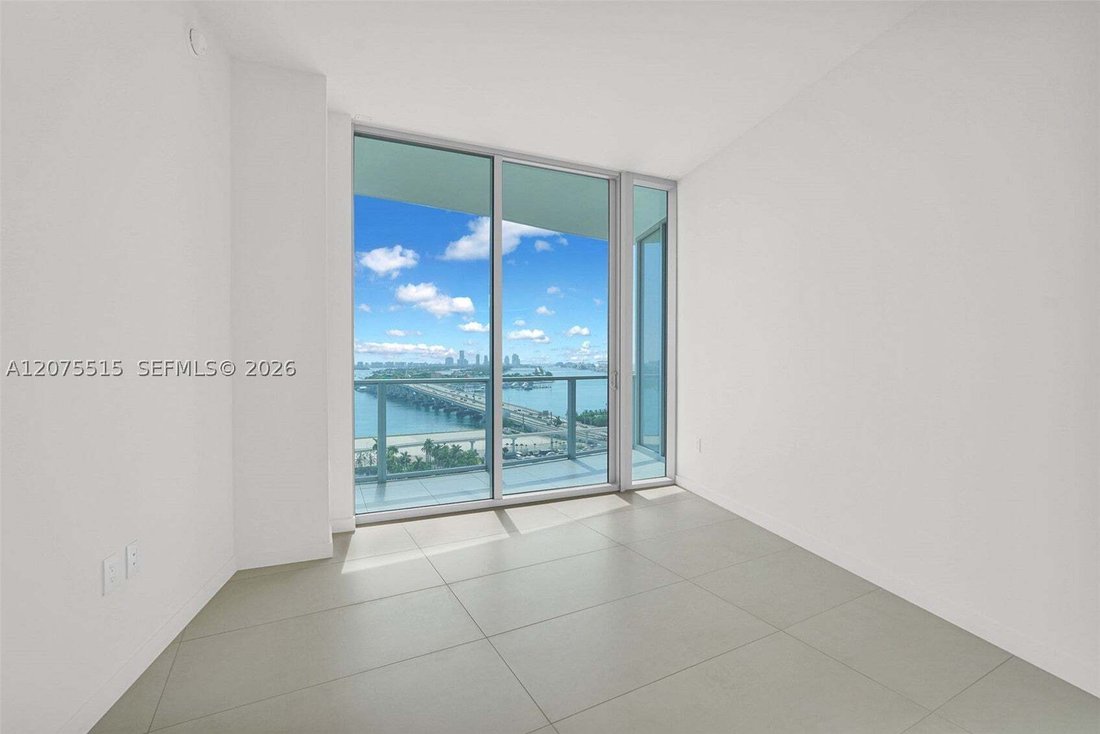 Condo in Miami, Florida, United States 5 - 18706142
