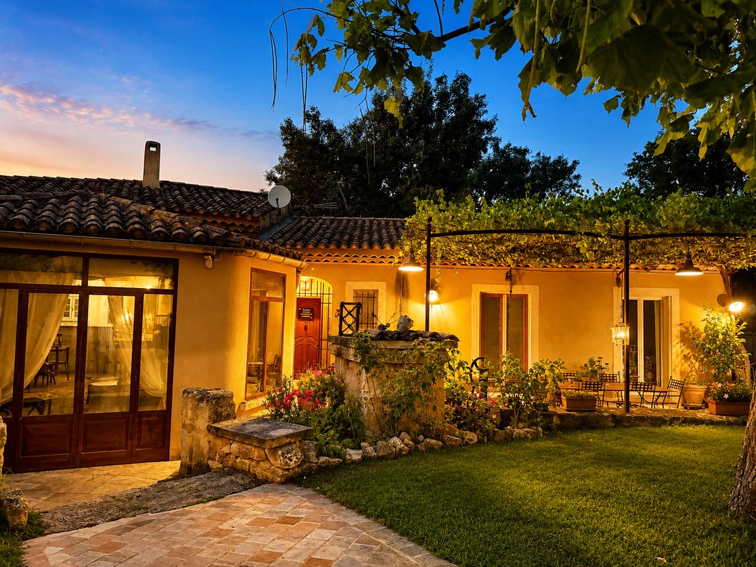House in Alleins, Provence-Alpes-Côte d'Azur, France 3 - 18037135