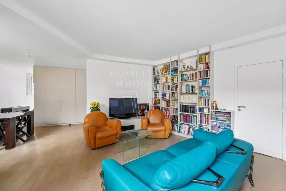 Apartment in Chaillot, Paris 16e Arrondissement, Paris 3 - 18703948