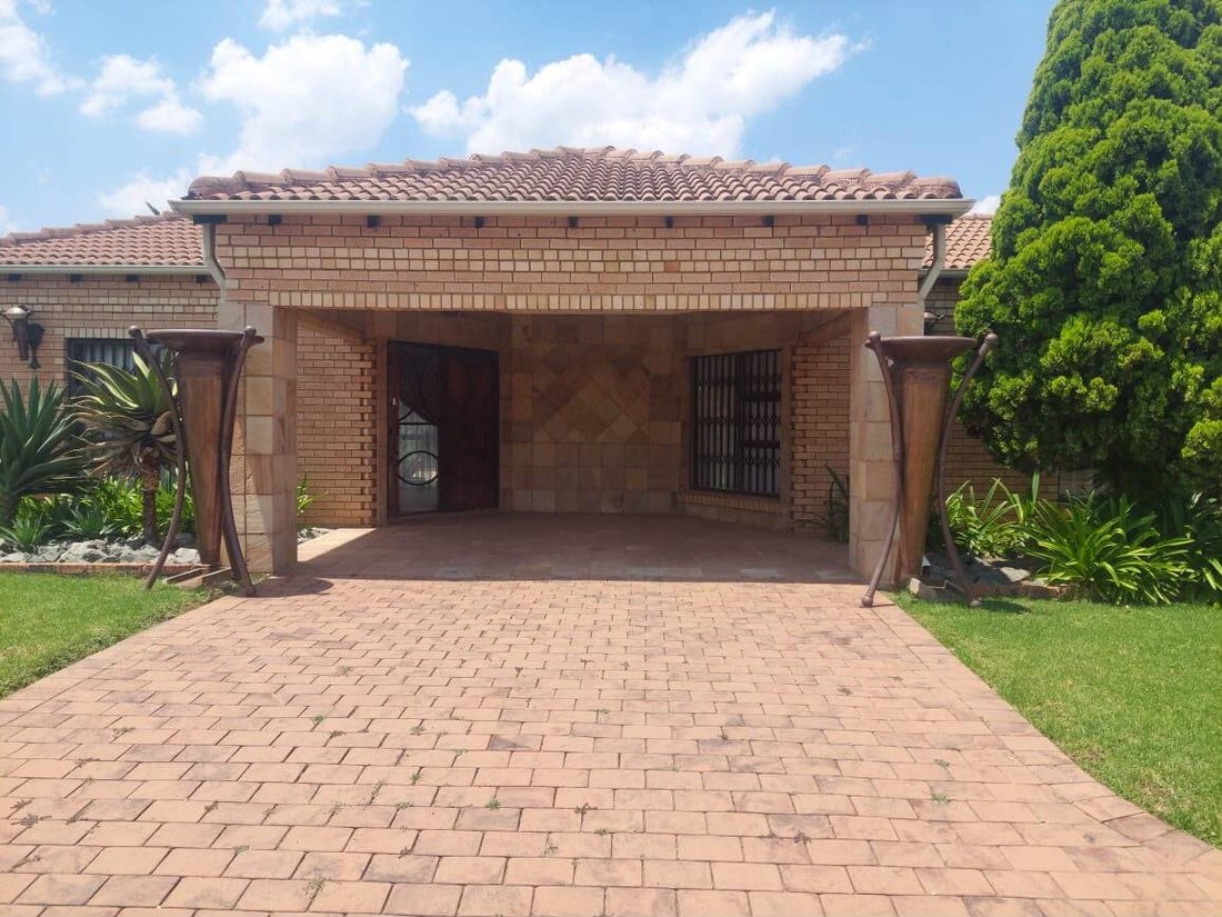 House in Vereeniging, Gauteng, South Africa 1 - 18704614