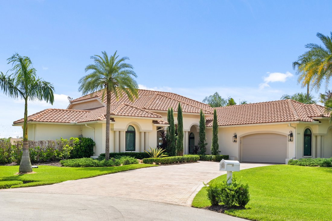 House in Port St. Lucie, Florida, United States 2 - 18703892