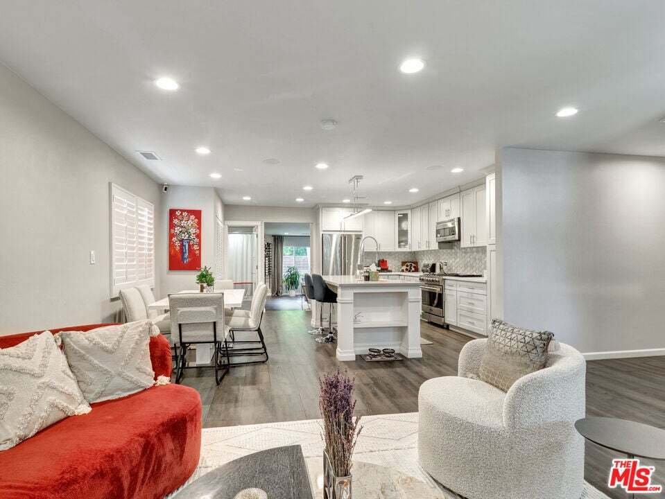 House in Los Angeles, California, United States 3 - 18705291