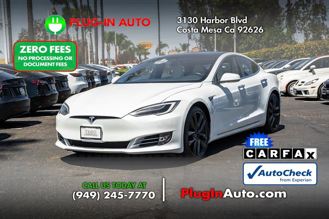 Coupe in Costa Mesa, CA, United States 1 - 18710467