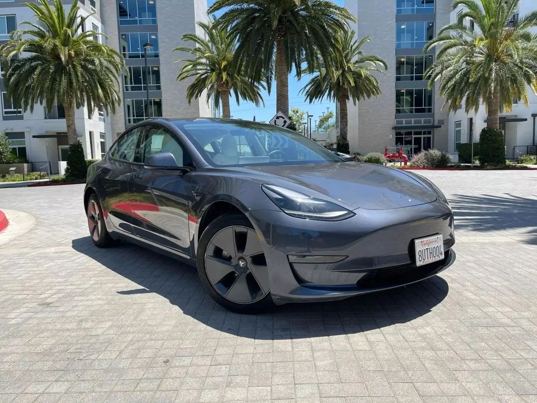 Sedan in Riverside, CA, United States 2 - 18710462