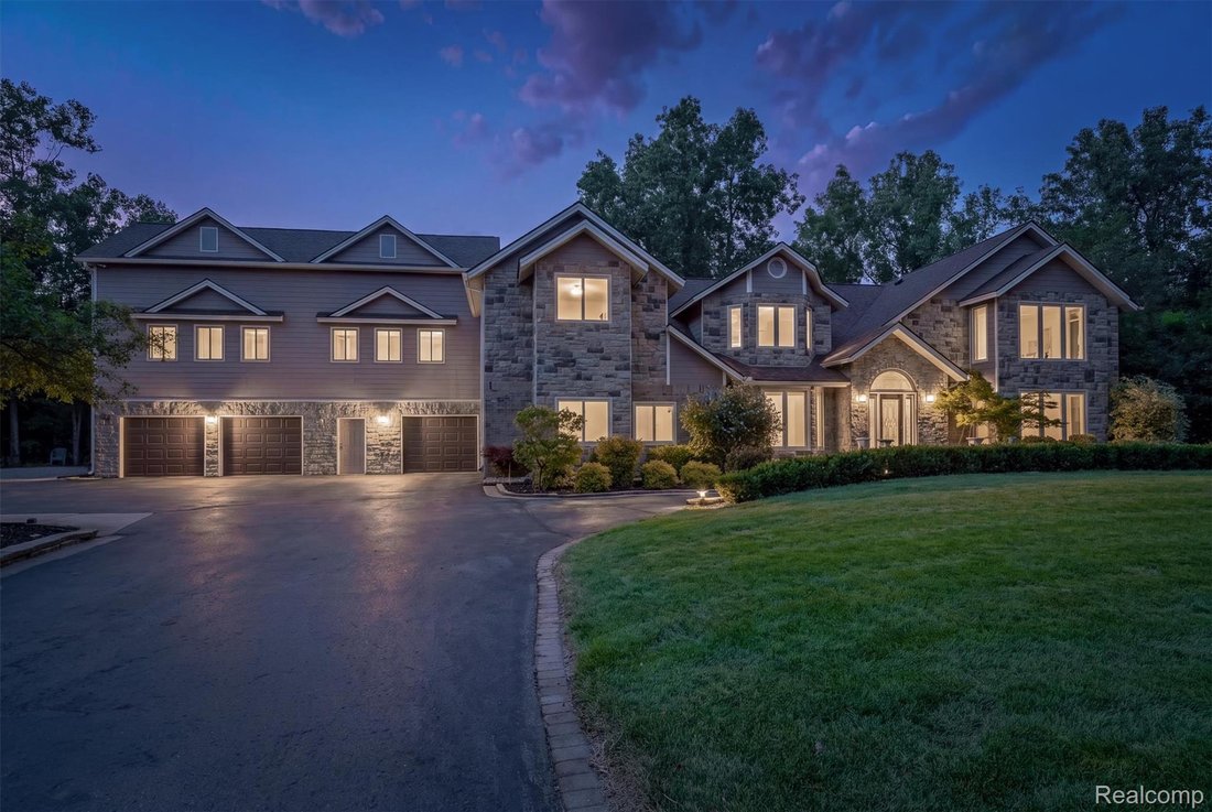 House in Bloomfield Hills, Michigan, United States 1 - 18605197