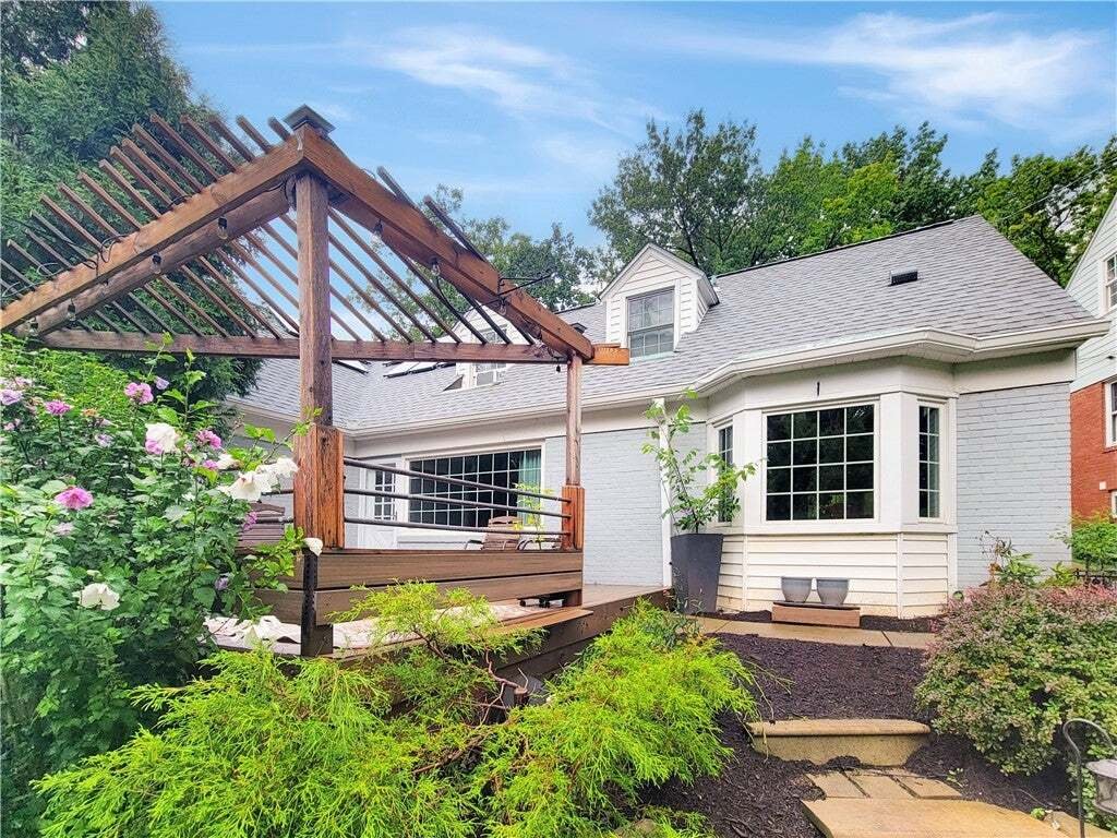House in Mount Lebanon, Pennsylvania, United States 1 - 18711114
