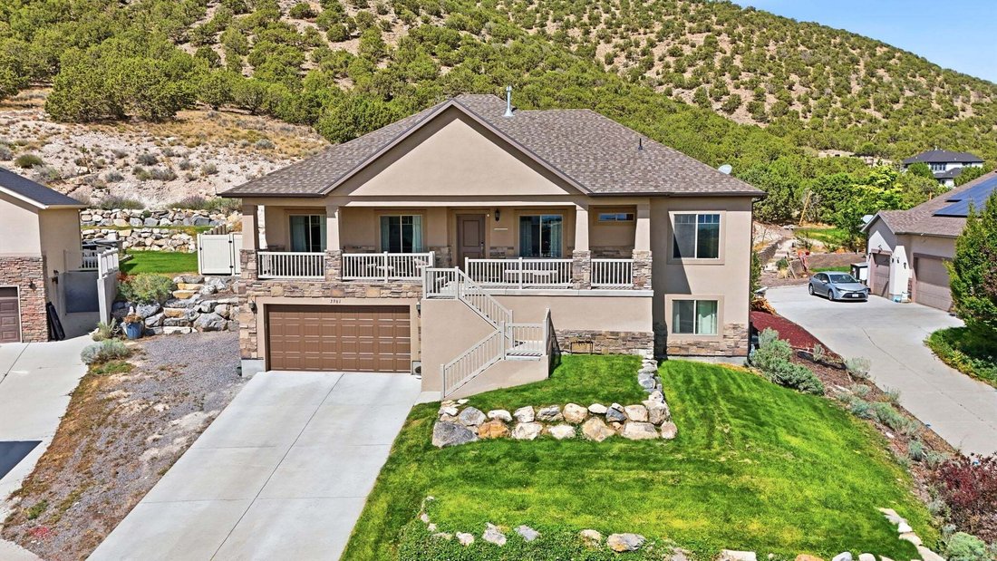 House in Eagle Mountain, Utah, United States 3 - 18703034