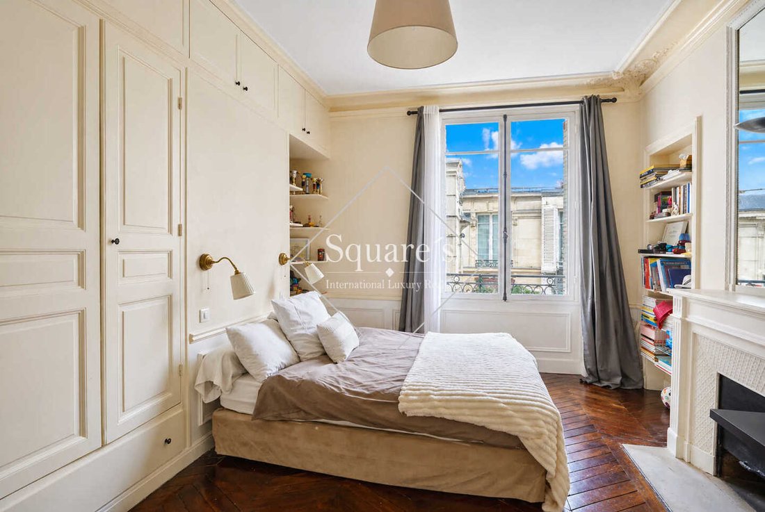 Apartment in La Fourche-Guy Môquet, Paris 17e Arrondissement, Paris 5 - 18714783