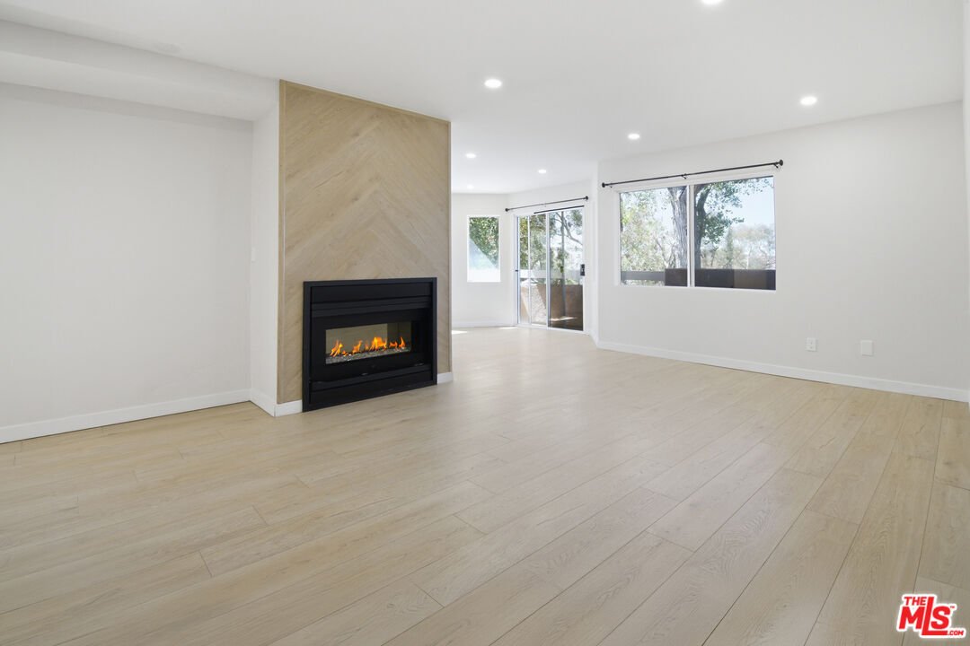 Condo in Santa Clarita, California, United States 1 - 18711861