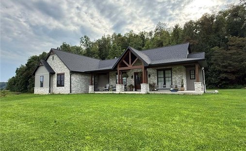 House in Dennison, Ohio, United States 1