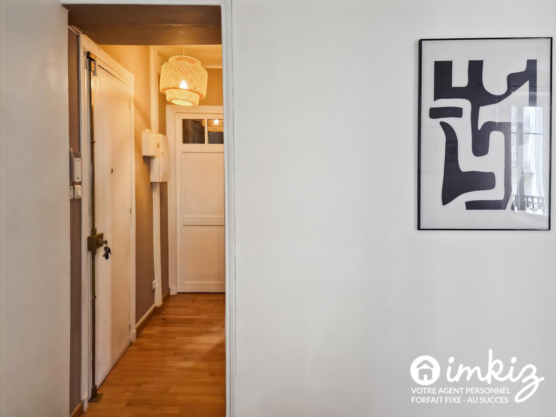 Apartment in Auteuil Sud, Paris 16e Arrondissement, Paris 4 - 18710157