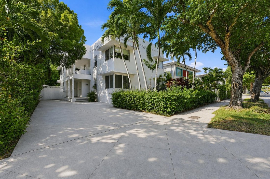 Miami Beach, Florida, United States 1 - 18706076
