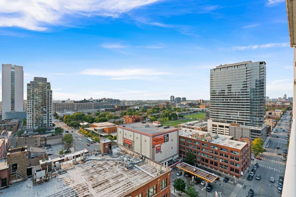 Condo in Chicago, Illinois, United States 3 - 18708790