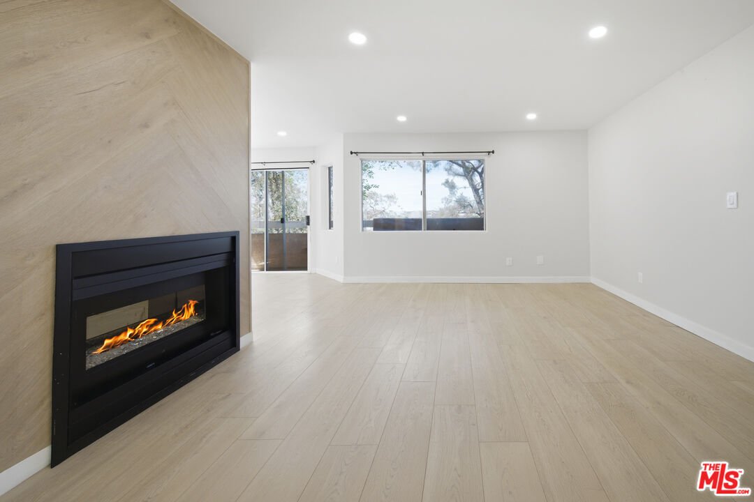 Condo in Santa Clarita, California, United States 2 - 18711861