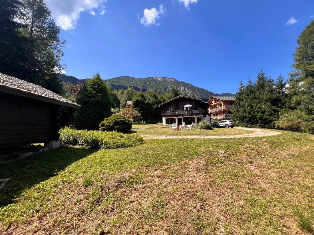 Chalet in Les Houches, Auvergne-Rhône-Alpes, France 2 - 18600626