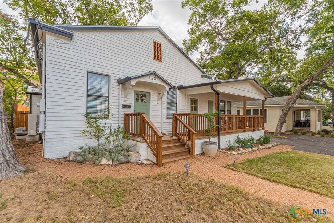 House in New Braunfels, Texas, United States 2 - 18705233