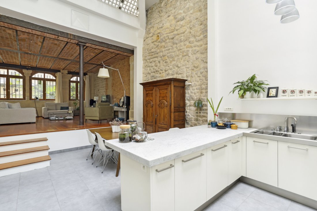 Apartment in Palais Royal, Paris 1er Arrondissement, Paris 4 - 18704400