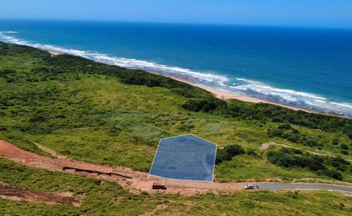 Land in Port Zimbali, KwaZulu-Natal, South Africa 1