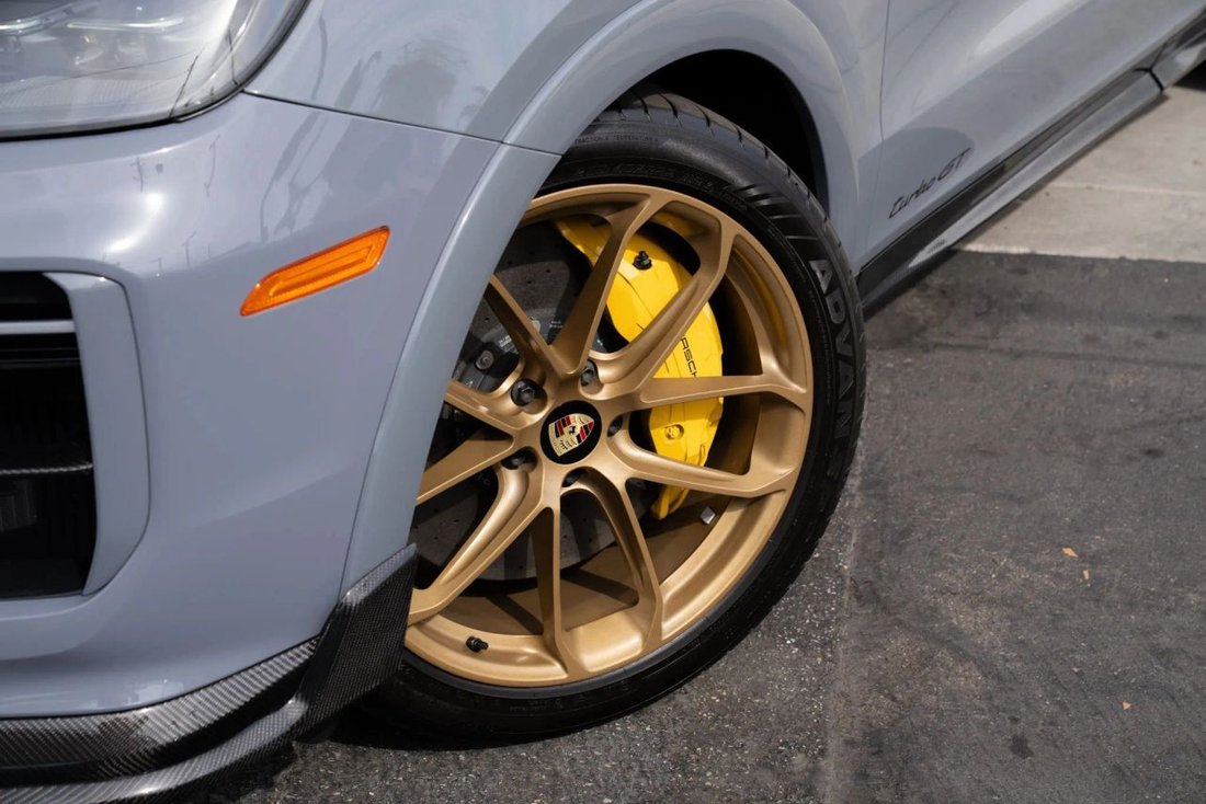 Suv in Bloomington, CA, United States 5 - 18707503