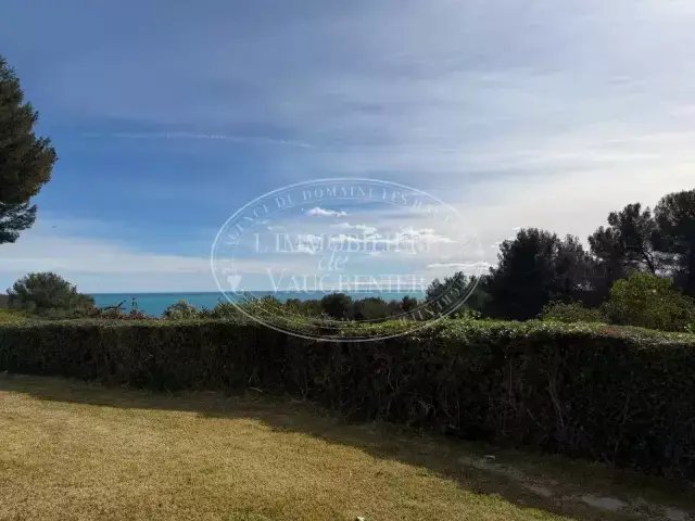 Apartment in Vaug, Villeneuve-Loubet, France 3 - 17235252