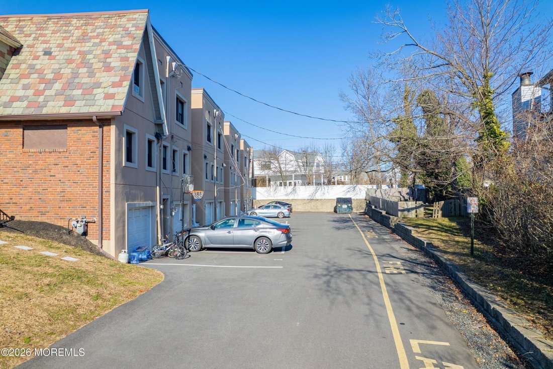 Condo in Long Branch, New Jersey, United States 3 - 18705357