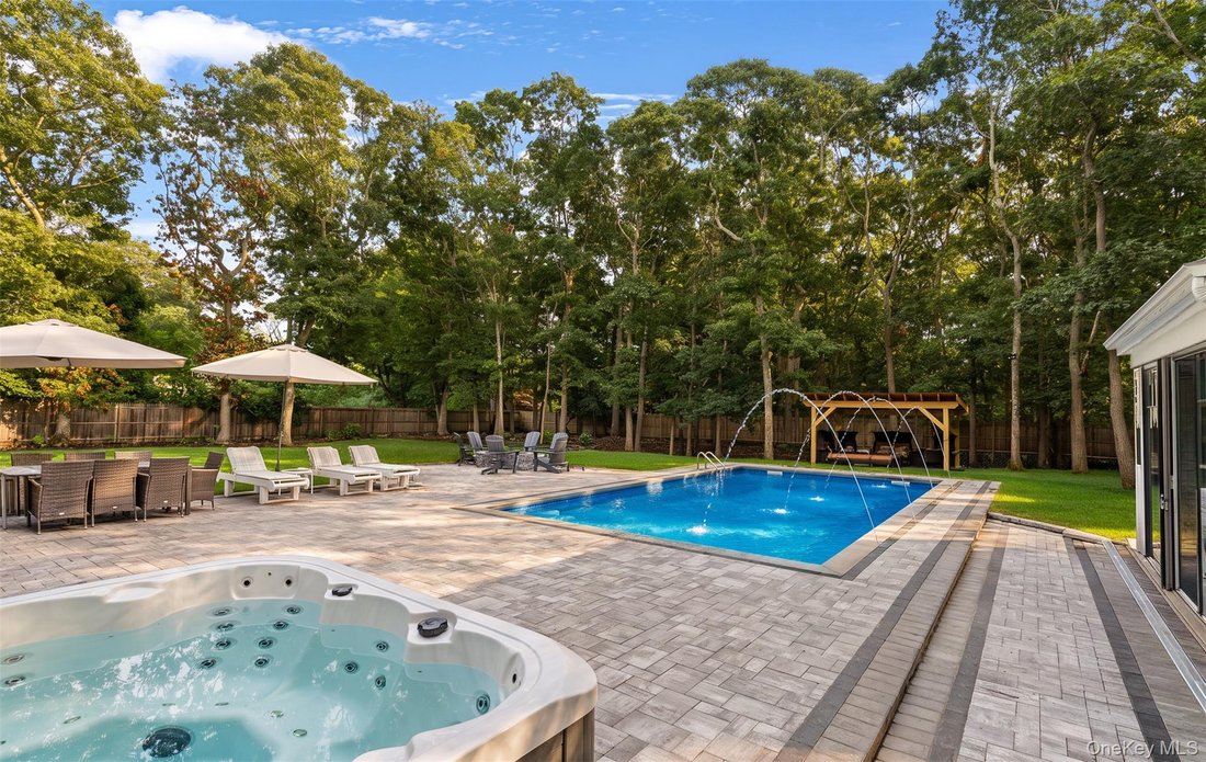 House in Quogue, New York, United States 4 - 18705700