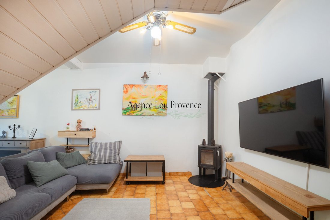 House in Cheval-Blanc, Provence-Alpes-Côte d'Azur, France 2 - 18708289