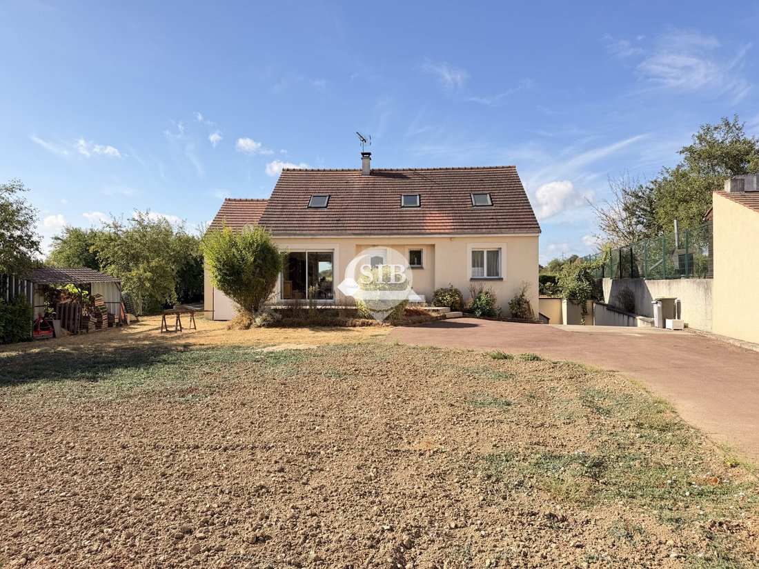 House in Longpont-sur-Orge, Ile-de-France, France 1 - 18708298
