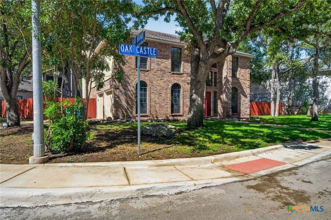 House in San Antonio, Texas, United States 2 - 18705236