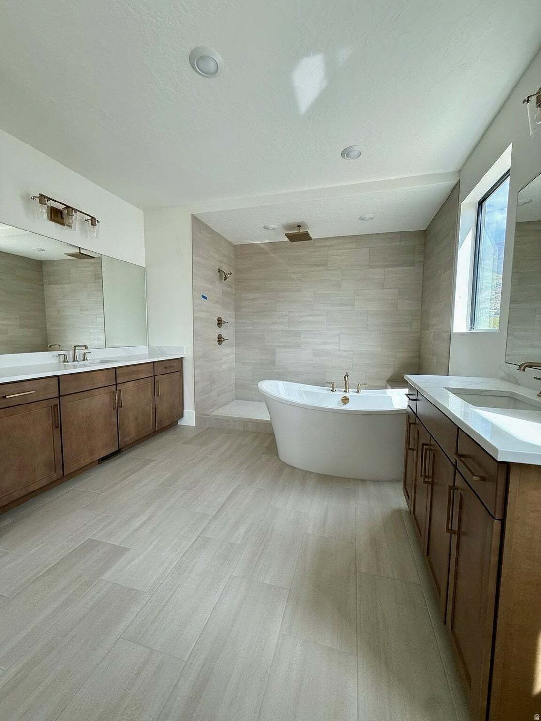 House in Orem, Utah, United States 2 - 18705814