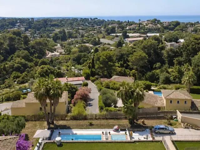 Villa in Fontmerle, Antibes, France 2 - 18481503